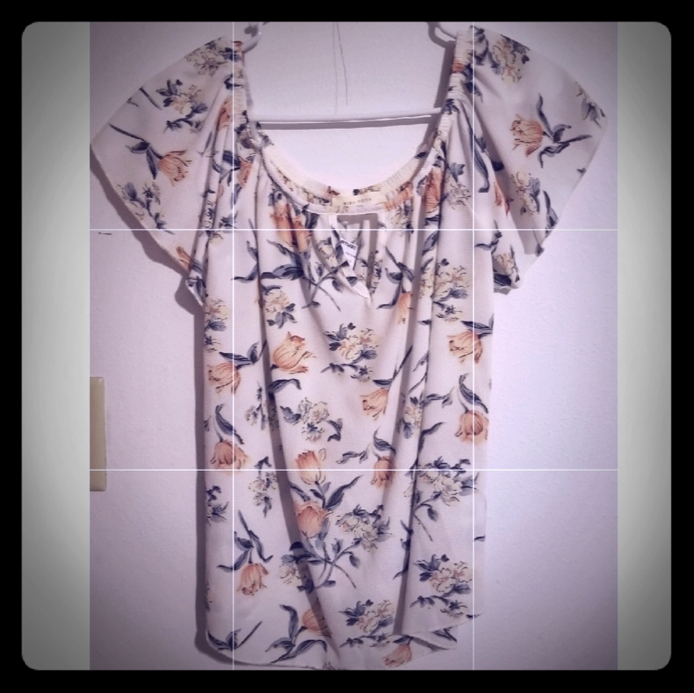 White floral blouse/top